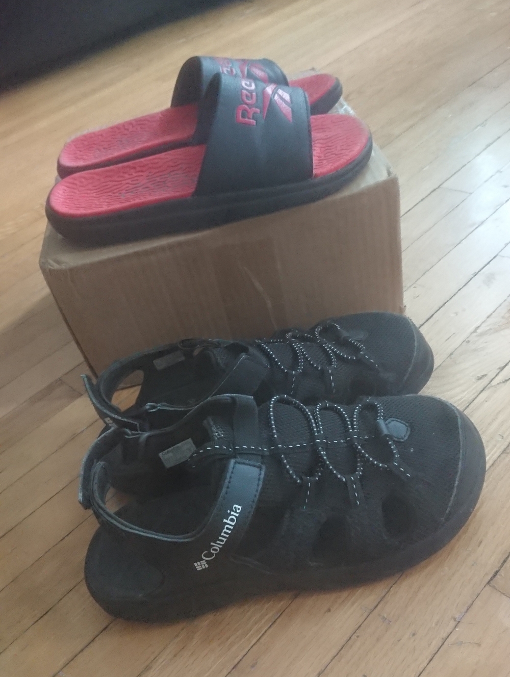 Popular Columbia Boy's Sandals + slides, size 5